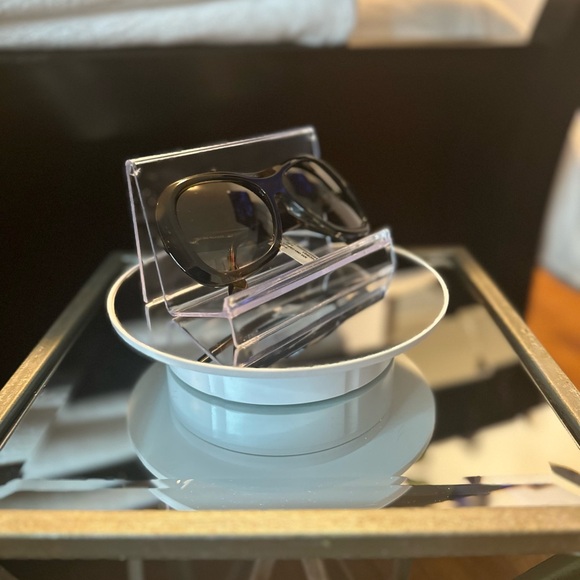 VICTORIA BECKHAM | Striped Khaki Geometric Square Acetate Sunglasses - Picture 8 of 13